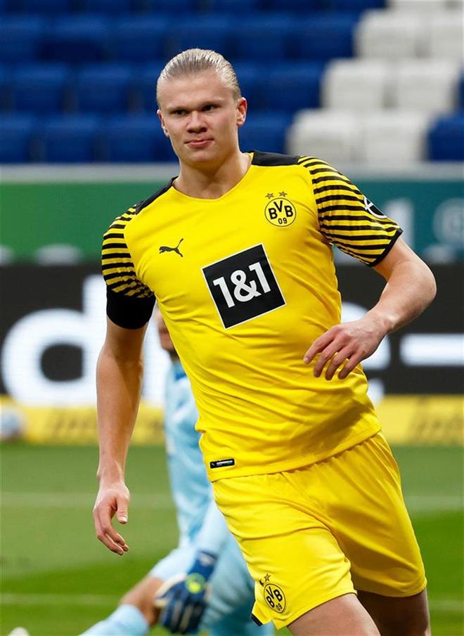 博主：利物浦考虑让杰拉德任临时主帅，同时也看好纳格尔斯曼