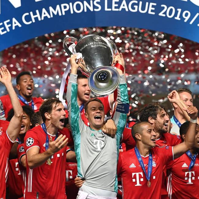 FIFA官方：C罗因直红被禁赛3场，剩余两场被缓期一年执行