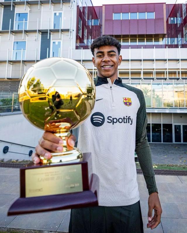 芬奇谈启用海兰德：他一直很有耐心，并在训练中表现出色