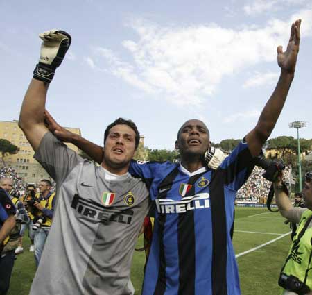 英超前瞻：纽卡斯尔联主场强势，切尔西作客防守有保障（英超前瞻：纽卡斯尔联主场气势如虹，切尔西客场防线稳健）