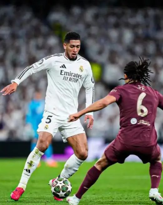 英超第19轮裁判选派：达伦·英格兰执法阿森纳vs维拉榜首大战（英超第19轮裁判安排：达伦·英格兰吹罚阿森纳对阵维拉榜首之战）